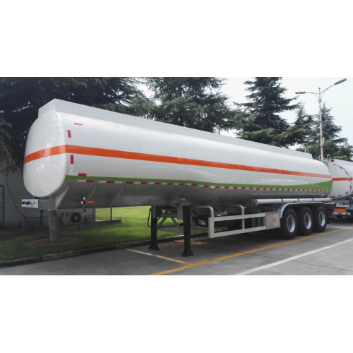 Kapal tangki bahan bakar 24000L / kapal tanker minyak / truk tangki LPG